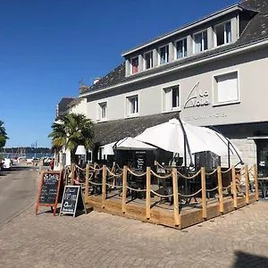 La Voile Hotel
